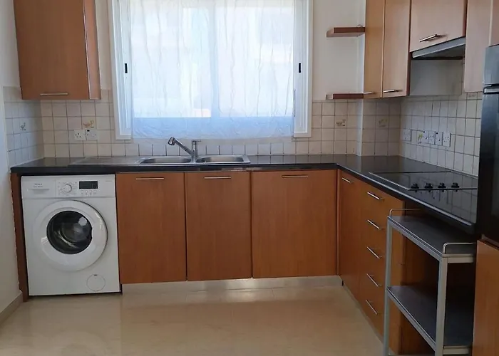 Sunshine, Strovolos - *