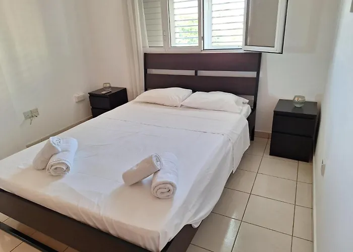 Sunshine, Strovolos - *