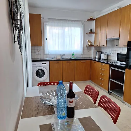 Sunshine, Strovolos - * Nicosia